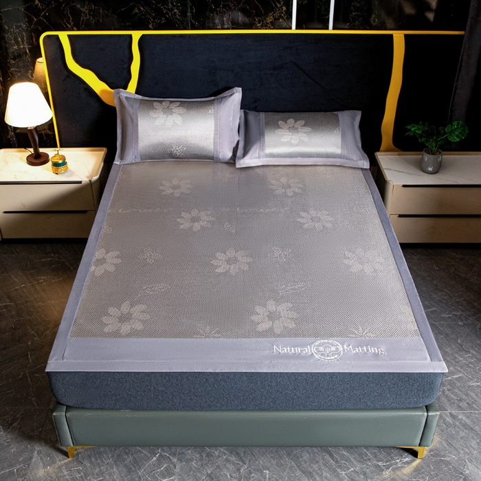 91家纺网 家纺一手货源 找家纺 卡罗兰 2025新款凉席冰丝席提花冰藤席雪山藤向阳花系列 向阳花-灰色