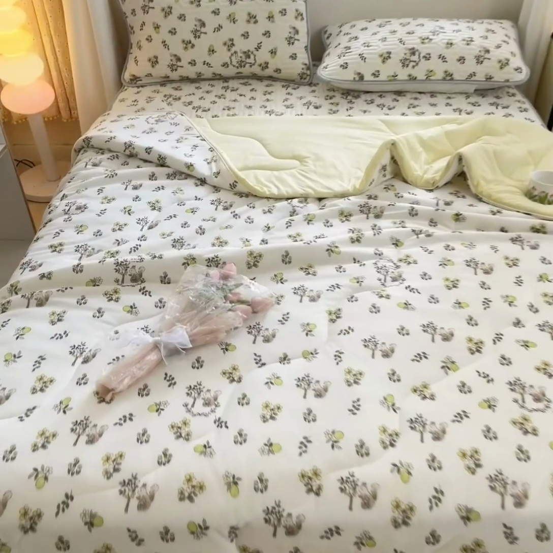91家纺网 家纺一手货源 找家纺 维洋家纺 2025（专版花型）A类凉感丝夏被 凉感夏凉被双面加倍透气（四周踩棉） 彼得兔
