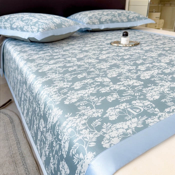 91家纺网 家纺一手货源 找家纺 卡初家居（原微来） 2025夏季凉感提花席 繁花-天空蓝