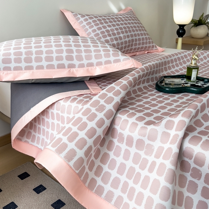 91家纺网 家纺一手货源 找家纺 卡初家居（原微来） 2025夏季轻柔丝系列冰丝席——绮梦系列 淡雅粉