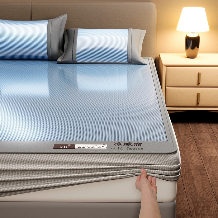 91家纺网 家纺一手货源 找家纺 卡初家居（原微来） 2025夏季轻柔丝系列冰丝席 凉感冰丝蓝