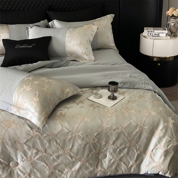 91家纺网 家纺一手货源 找家纺 换种生活 2025新款浮雕天丝夏被四件套 马上有钱花-奶咖