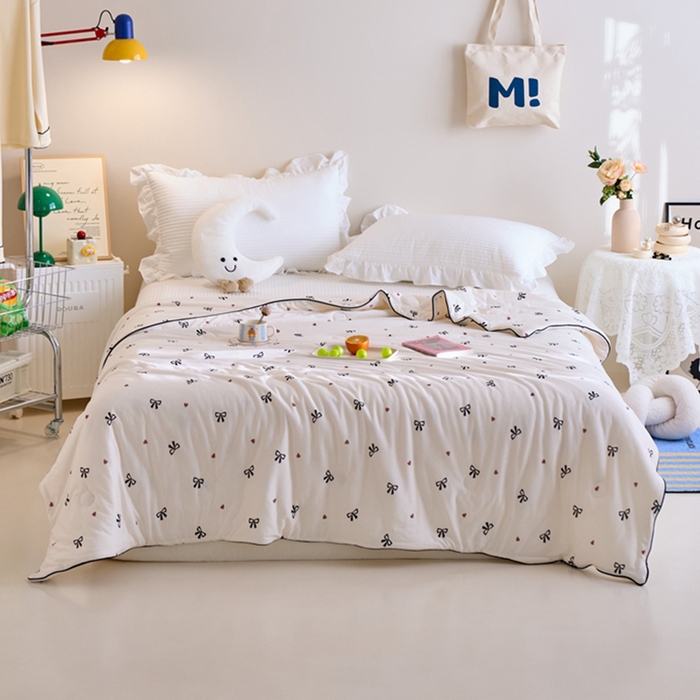 91家纺网 家纺一手货源 找家纺 维洋家纺 2025升级21%大豆新款A类牛奶丝针织夏被（四周踩棉）软糯凉感夏被空调被 幸运结