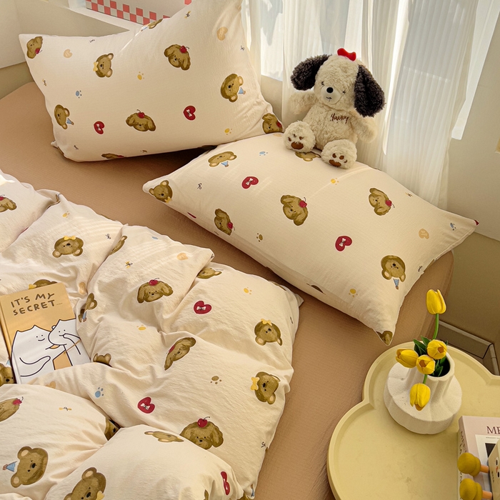 91家纺网 家纺一手货源 找家纺 暖芯优选 2025新款加厚云感棉双层纱四件套小碎花被套床单床笠款学生三件套新款直播热款 奇妙小熊-米