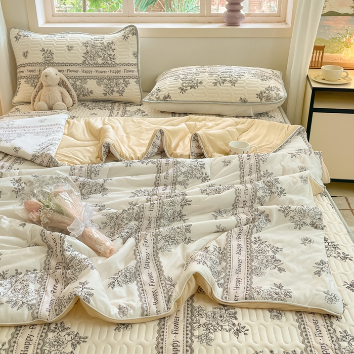 91家纺网 家纺一手货源 找家纺 维洋家纺 2025（专版花型）A类凉感丝夏被 凉感夏凉被双面加倍透气（四周踩棉） 法式浪漫