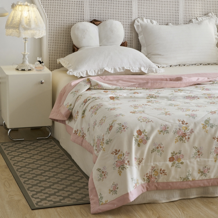 91家纺网 家纺一手货源 找家纺 维洋家纺 2025新款里外全棉印花棉花夏凉被 桔梗花