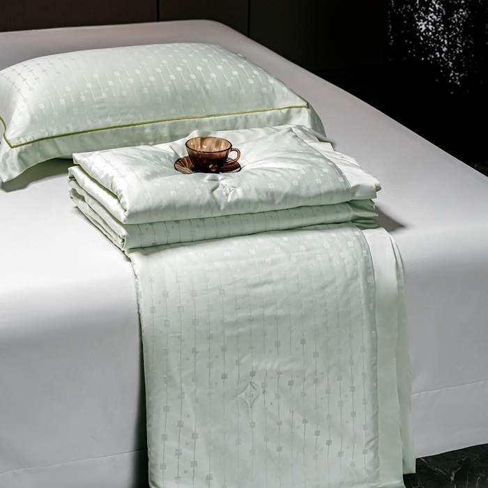 91家纺网 家纺一手货源 找家纺 2025新款格利亚天丝提花夏被四件套 格子-绿