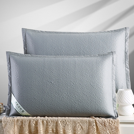 91家纺网 家纺一手货源 找家纺 小牛席业 2025新款小斜纹冷感豆豆枕套凉枕套夏天枕套冰丝枕套竹枕套藤枕套冰藤枕套 小斜纹冷感豆豆枕套-灰色