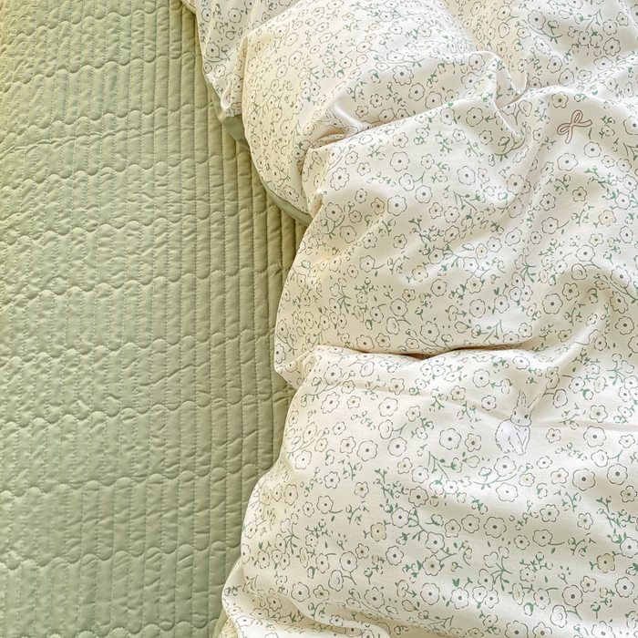 91家纺网 家纺一手货源 找家纺 仟网汇 2025新款针织双层纱床盖四件套 花与兔