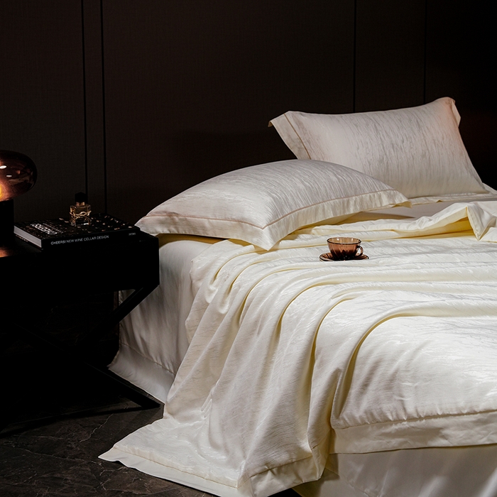 91家纺网 家纺一手货源 找家纺 丽卡家纺 2025新款翡丽天丝提花夏被四件套 石纹-黄