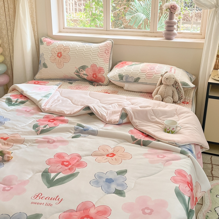 91家纺网 家纺一手货源 找家纺 维洋家纺 2025（专版花型）A类凉感丝夏被 凉感夏凉被双面加倍透气（四周踩棉） 向阳花开