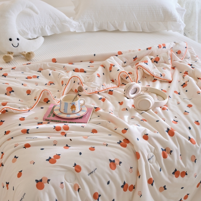 91家纺网 家纺一手货源 找家纺 维洋家纺 2025升级21%大豆新款A类牛奶丝针织夏被（四周踩棉）软糯凉感夏被空调被 橙色小橘