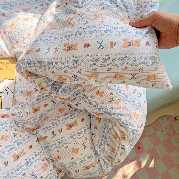 91家纺网 家纺一手货源 找家纺 暖芯优选 2025新款加厚云感棉双层纱四件套小碎花被套床单床笠款学生三件套新款直播热款 他和她的兔