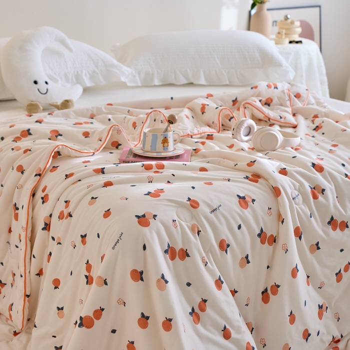 91家纺网 家纺一手货源 找家纺 维洋家纺 2025升级21%大豆新款A类牛奶丝针织夏被（四周踩棉）软糯凉感夏被空调被 橙色小橘