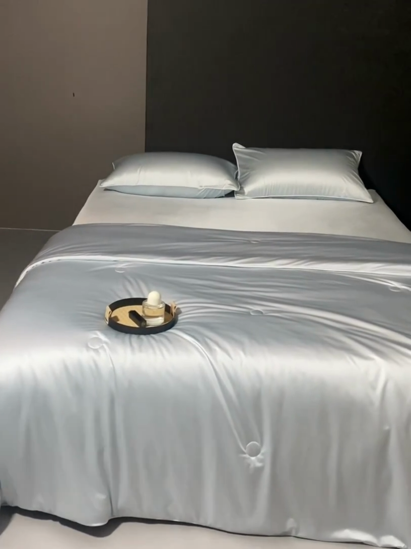 91家纺网 家纺一手货源 找家纺 （总）优悦生活馆 2025新款凉感冰丝纯色夏被四件套-盛夏