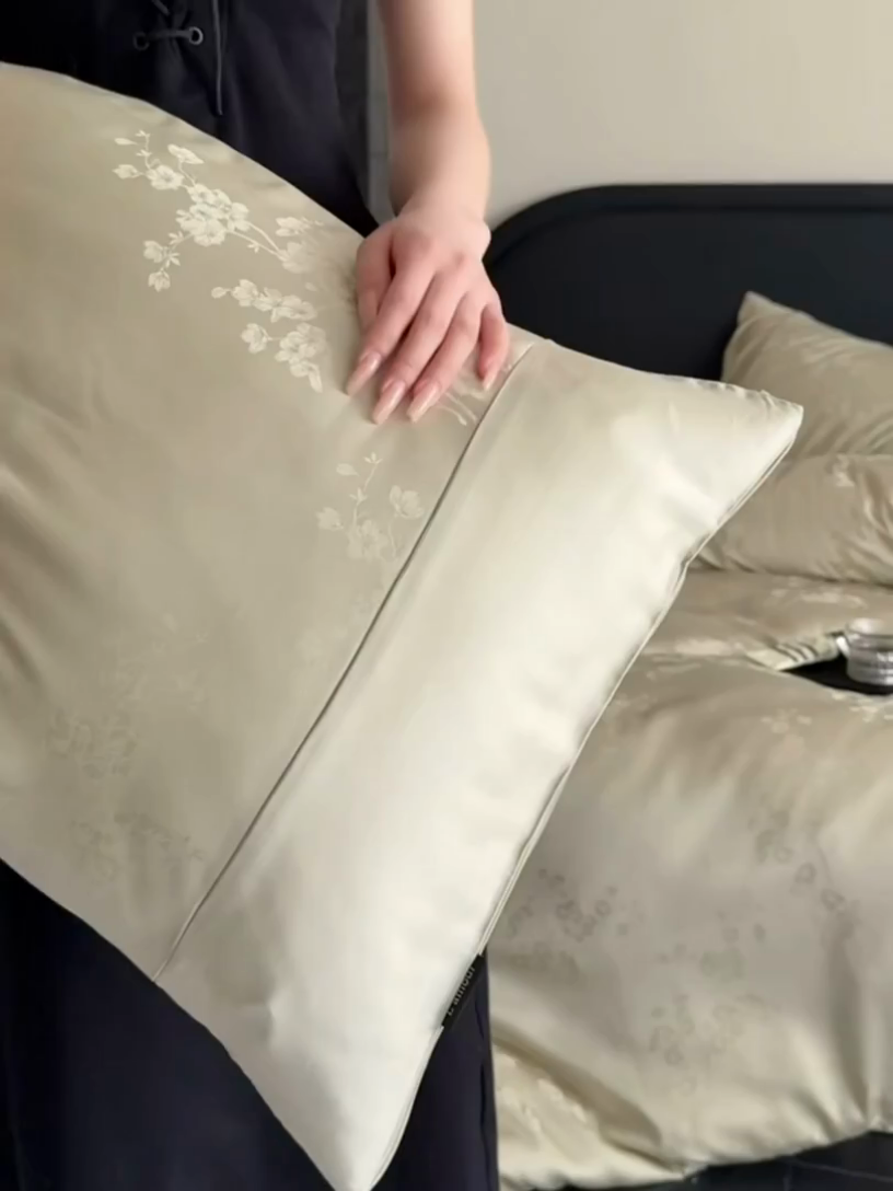 91家纺网 家纺一手货源 找家纺 鹿班家居 2025新款60S莱赛尔提花四件套-时光馥语【标准会员-20元】 时光馥语-香槟绿