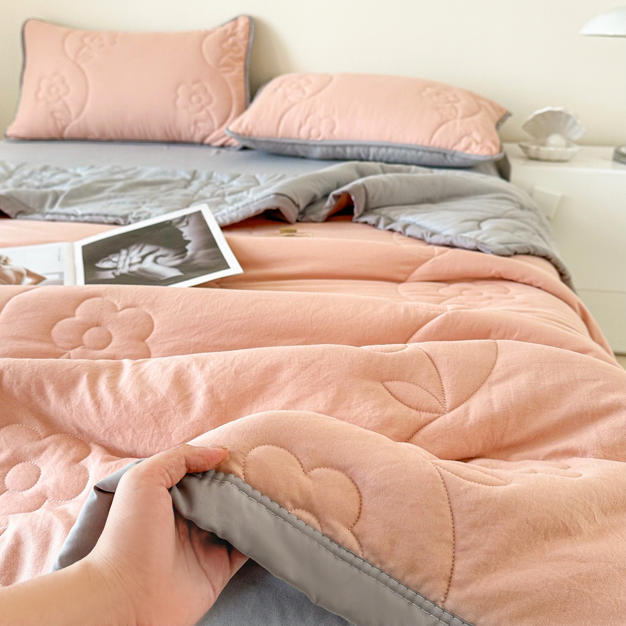 91家纺网 家纺一手货源 找家纺 芙绣家纺 2025新款针织棉绗缝夏被-莫奈花园 莫奈花园-雪蜜