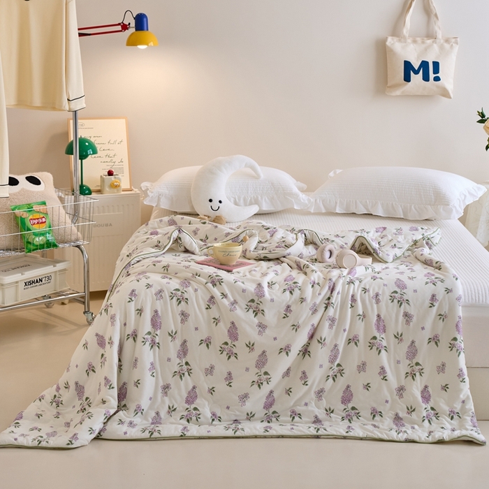 91家纺网 家纺一手货源 找家纺 维洋家纺 2025升级21%大豆新款A类牛奶丝针织夏被（四周踩棉）软糯凉感夏被空调被 紫苏