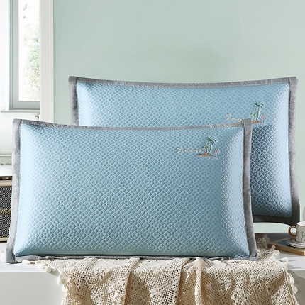 小牛席业 2025新款海岛夏日冷感豆豆夏凉枕套凉枕套夏天枕套冰丝枕套竹枕套藤枕套冰藤枕套 海岛夏日冷感豆豆夏凉枕套-蓝色