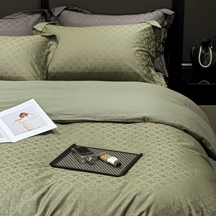 91家纺网 家纺一手货源 找家纺 金昱纺 2025新款50双股100支长绒棉贡缎提花高定四件套 LV-千草绿