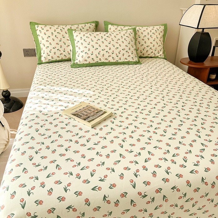 91家纺网 家纺一手货源 找家纺 蓝邻家纺 2025新款100%新疆原棉粗布小清新拼角工艺款系列单床单 花朝