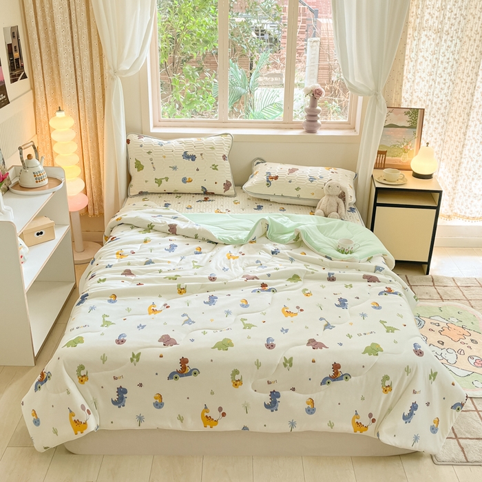 91家纺网 家纺一手货源 找家纺 维洋家纺 2025（专版花型）A类凉感丝夏被 凉感夏凉被双面加倍透气（四周踩棉） 恐龙家族