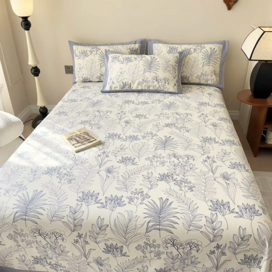 91家纺网 家纺一手货源 找家纺 蓝邻家纺 2025新款100%新疆原棉粗布小清新拼角工艺款系列单床单 繁花-蓝