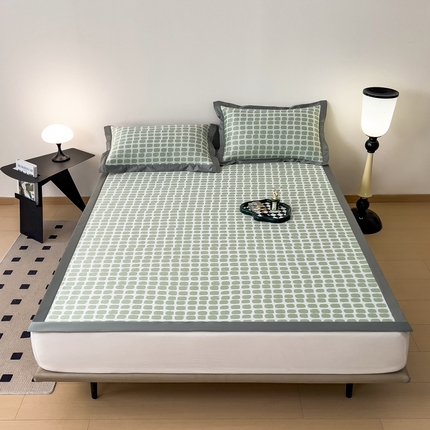 91家纺网 家纺一手货源 找家纺 卡初家居（原微来） 2025夏季轻柔丝系列冰丝席——绮梦系列 果绿