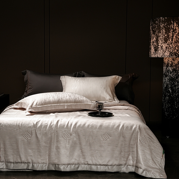 91家纺网 家纺一手货源 找家纺 丽卡家纺 2025新款翡丽天丝提花夏被四件套 石纹-米灰