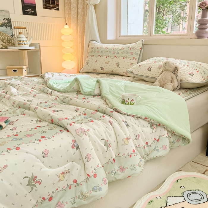 91家纺网 家纺一手货源 找家纺 维洋家纺 2025（专版花型）A类凉感丝夏被 凉感夏凉被双面加倍透气（四周踩棉） 丛林米兔