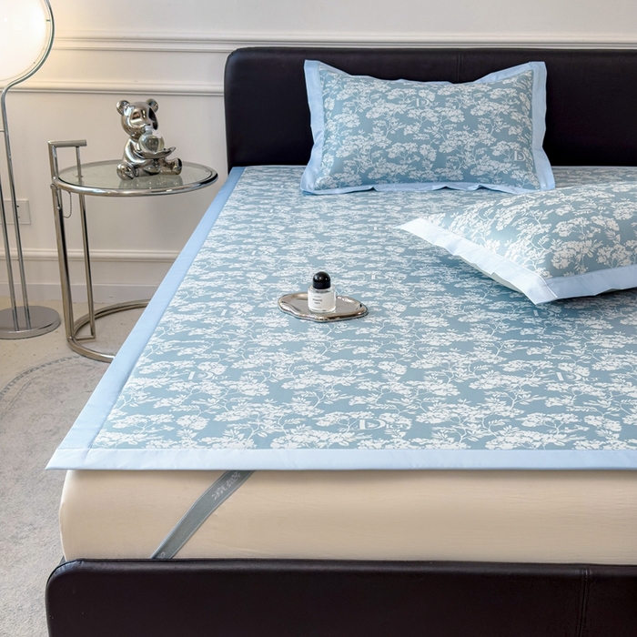 91家纺网 家纺一手货源 找家纺 卡初家居（原微来） 2025夏季凉感提花席 繁花-天空蓝