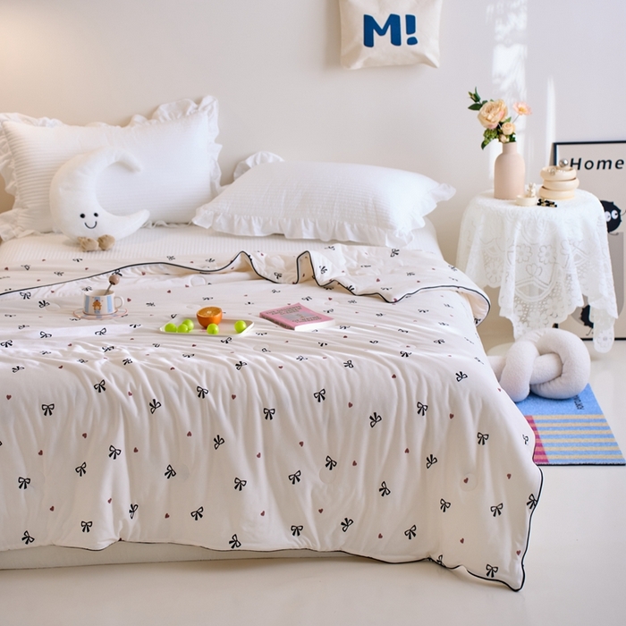 91家纺网 家纺一手货源 找家纺 维洋家纺 2025升级21%大豆新款A类牛奶丝针织夏被（四周踩棉）软糯凉感夏被空调被 幸运结