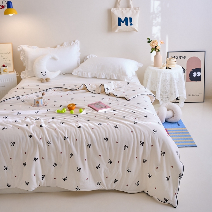 91家纺网 家纺一手货源 找家纺 维洋家纺 2025升级21%大豆新款A类牛奶丝针织夏被（四周踩棉）软糯凉感夏被空调被 幸运结