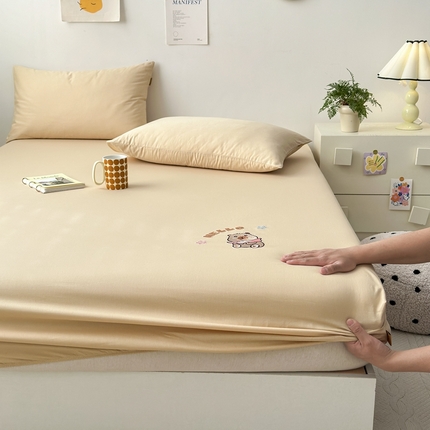 91家纺网 家纺一手货源 找家纺 （总）2025春夏新款A类小清新全棉纯棉绣花床笠席梦思保护罩单床笠可配同色枕套