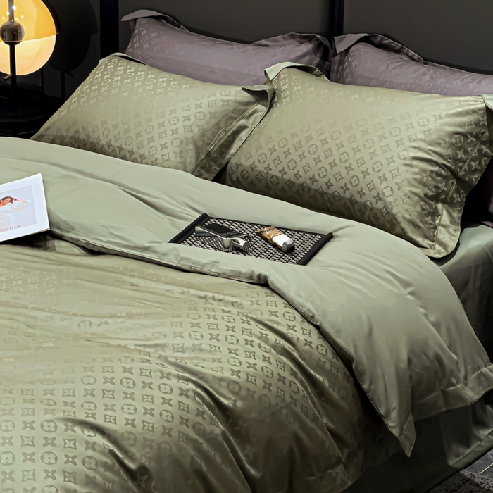 91家纺网 家纺一手货源 找家纺 金昱纺 2025新款50双股100支长绒棉贡缎提花高定四件套 LV-千草绿