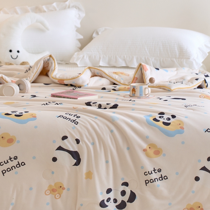 91家纺网 家纺一手货源 找家纺 维洋家纺 2025升级21%大豆新款A类牛奶丝针织夏被（四周踩棉）软糯凉感夏被空调被 功夫熊猫