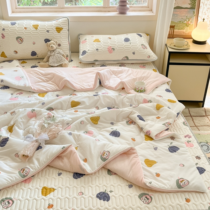 91家纺网 家纺一手货源 找家纺 维洋家纺 2025（专版花型）A类凉感丝夏被 凉感夏凉被双面加倍透气（四周踩棉） 南瓜