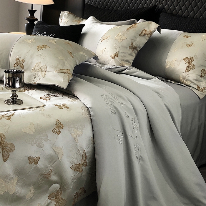 91家纺网 家纺一手货源 找家纺 换种生活 2025新款浮雕天丝夏被四件套 小蝴蝶-奶咖