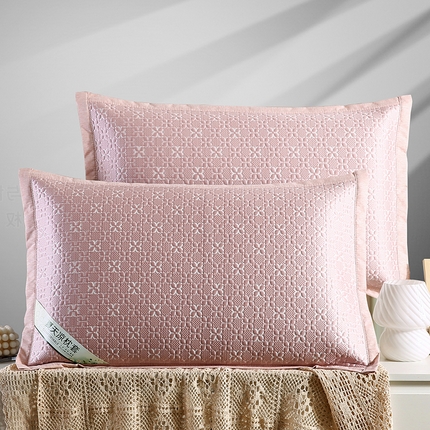 小牛席业 2025新款浪漫花语冷感豆豆枕套凉枕套夏天枕套冰丝枕套竹枕套藤枕套冰藤枕套 浪漫花语冷感豆豆枕套-粉色