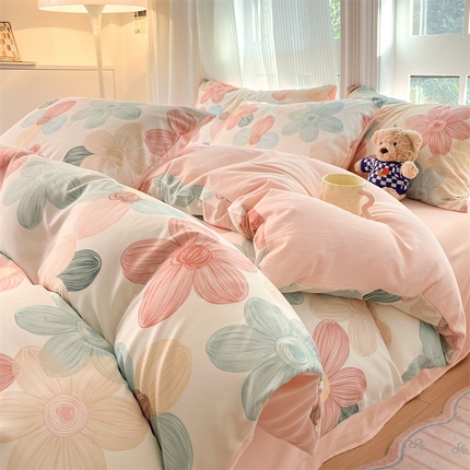 91家纺网 家纺一手货源 找家纺 （总）梦幻之城 2025新款水洗棉数码印花简易款四件套