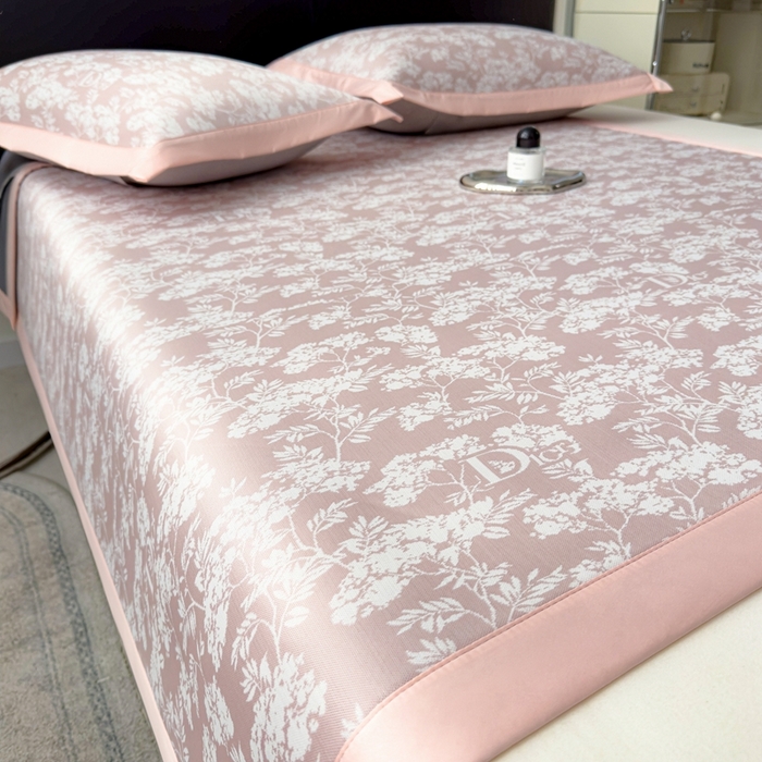 91家纺网 家纺一手货源 找家纺 卡初家居（原微来） 2025夏季凉感提花席 繁花-淡雅粉