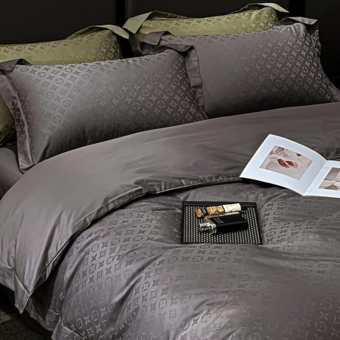 91家纺网 家纺一手货源 找家纺 金昱纺 2025新款50双股100支长绒棉贡缎提花高定四件套 LV-高级灰