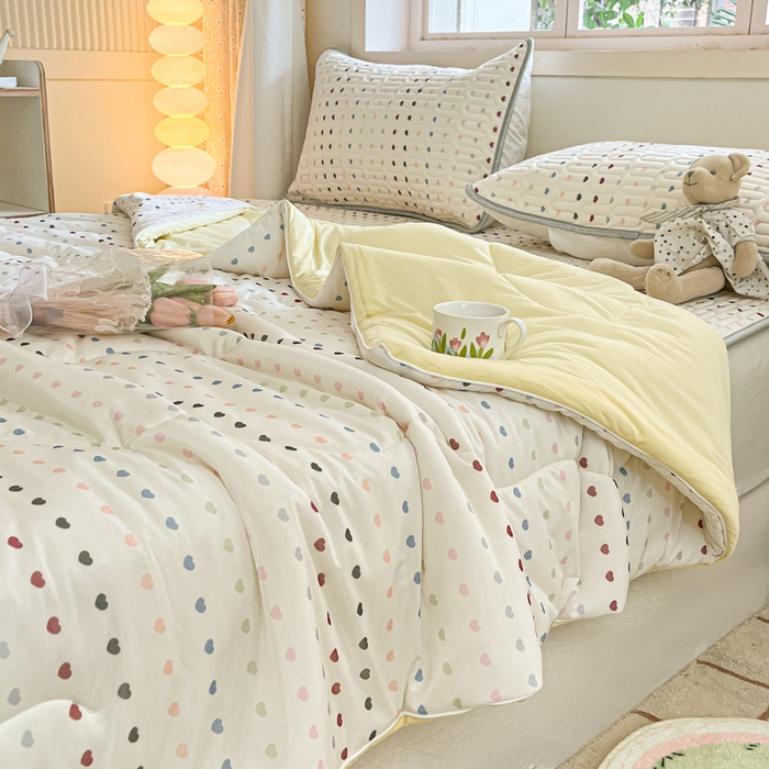 91家纺网 家纺一手货源 找家纺 维洋家纺 2025（专版花型）A类凉感丝夏被 凉感夏凉被双面加倍透气（四周踩棉） 爱心