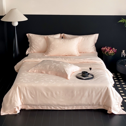 91家纺网 家纺一手货源 找家纺 云栖家居 2025天丝棉提花四件套 晨光蝶影-粉