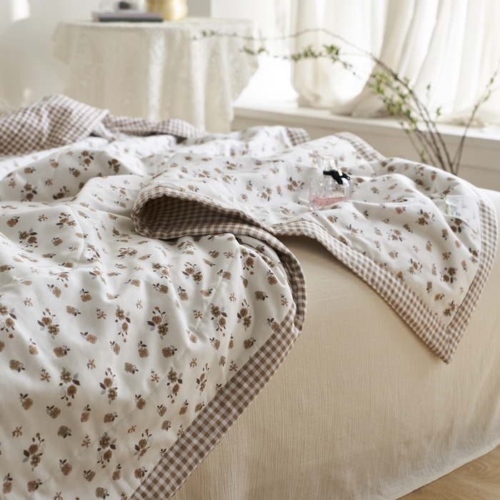 91家纺网 家纺一手货源 找家纺 维洋家纺 2025新款里外全棉印花棉花夏凉被 花之梦