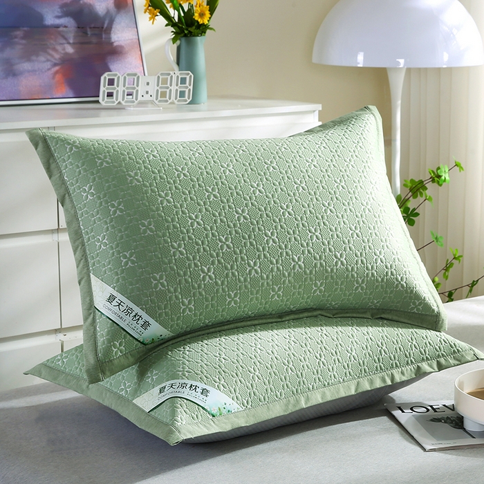 91家纺网 家纺一手货源 找家纺 小牛席业 2025新款浪漫花语冷感豆豆枕套凉枕套夏天枕套冰丝枕套竹枕套藤枕套冰藤枕套 浪漫花语冷感豆豆枕套-绿色