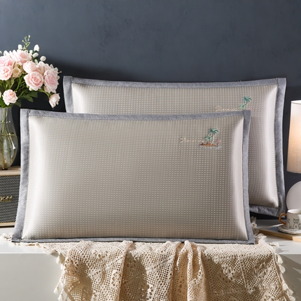 小牛席业 2025新款海岛夏日凉感冰丝枕套凉枕套夏天枕套冰丝枕套竹枕套藤枕套冰藤枕套 海岛夏日凉感冰丝枕套-香槟