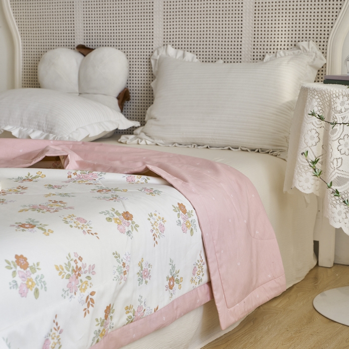 91家纺网 家纺一手货源 找家纺 维洋家纺 2025新款里外全棉印花棉花夏凉被 桔梗花