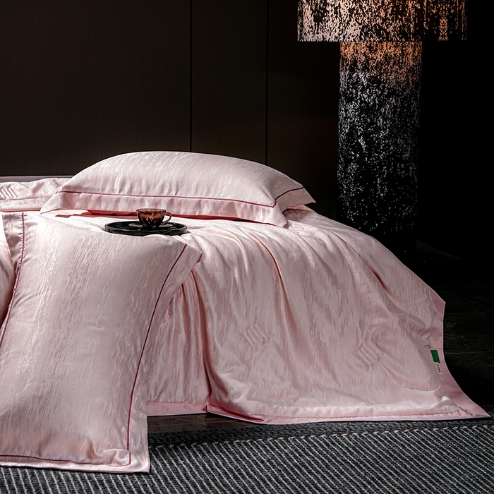 91家纺网 家纺一手货源 找家纺 丽卡家纺 2025新款翡丽天丝提花夏被四件套 石纹-粉