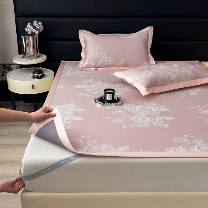 91家纺网 家纺一手货源 找家纺 卡初家居（原微来） 2025夏季凉感提花席 南鸢-素雅粉